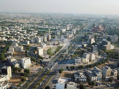 Coner 8 Marla Hot Location plot for Sale Aa Block Main entrance Bahria town lahore
