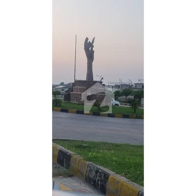 1 Kanal Plot On Ideal Location Of Overseas 5 For Sale