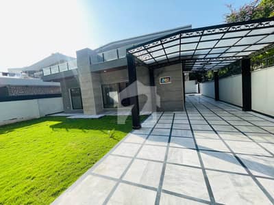 Beautiful 4 Bedroom Full House for Rent in F-8/ Islamabad