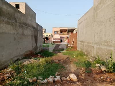 plot for sale prime location of snober city   near to market
