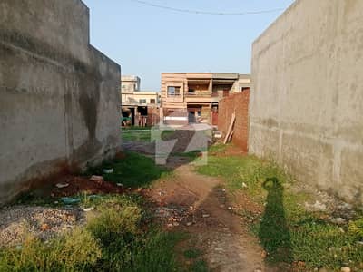 5 Marla Plot For Sale Corner Lop