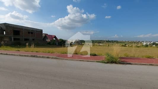 Cheapest Price, 1 Kanal Phase 8 Sector U
