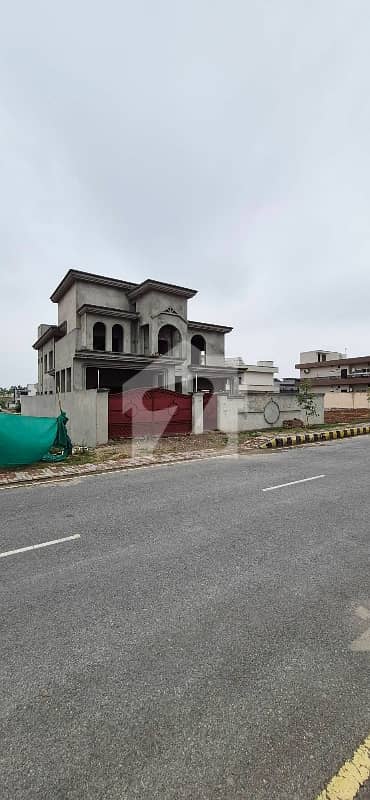 01 Kanal Full Basement Grey Structure For Sale