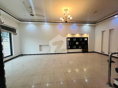 ڈی ایچ اے فیز 5 ڈی ایچ اے ڈیفینس,لاہور میں 5 مرلہ Studio مکان 1.55 لاکھ میں کرایہ پر دستیاب ہے۔