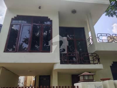 10 MARLA ELEGANT SINGLE STOREY BUNGALOW IS AVAILABLE IN THE BEST BLOCK OF DHA LAHORE | BASEMENT HALL 10 MARLA ELEGANT SINGLE STOREY BUNGALOW IS AVAILABLE IN THE BEST BLOCK OF DHA LAHORE | BASEMENT HALL