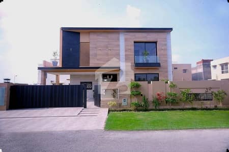 1 KANAL ELEGANT AND FULLY MAINTAINED SUPER HOT LOCATED BUNGALOW IS AVAILABLE IN THE BEST BLOCK OF DHA PHASE 3 LAHORE. 1 KANAL ELEGANT AND FULLY MAINTAINED SUPER HOT LOCATED BUNGALOW IS AVAILABLE IN THE BEST BLOCK OF DHA PHASE 3 LAHORE.