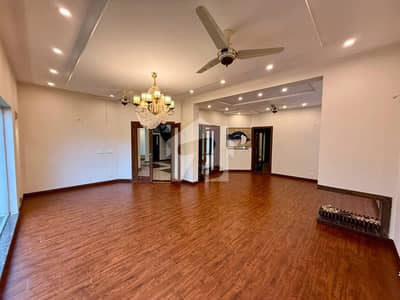 5 Marla Upper Portion for Rent in DHA 9 Town, D Block