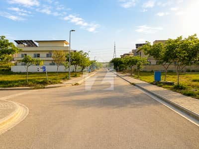 DHA Phase 5, Sector A, 1 kanal Park face Level