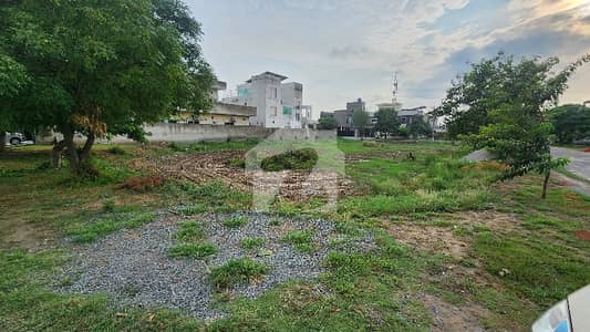 1 KANAL CORNER PLOT FOR SALE