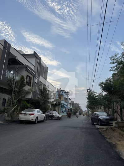 120 Square Yards Corner, West Open, 40 Ft Road Leased Plot