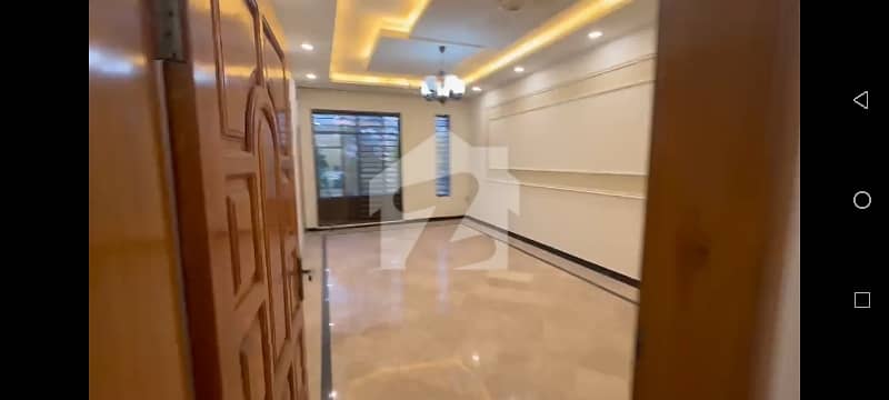 G-13 Beautiful 10 Marla Upper Portion Available For Rent G-13 Beautiful 10 Marla Upper Portion Available For Rent