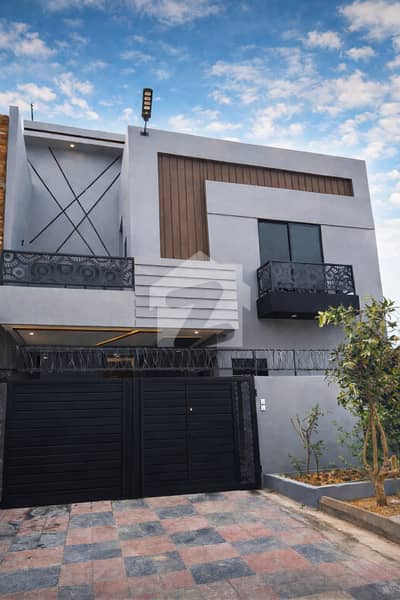 7 MARLA BREND NEW HOUSE FOR SALE IN JINNAH GARDEN