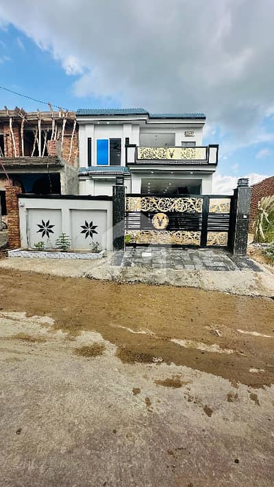 7 Marla 1.5 story house available for sale.