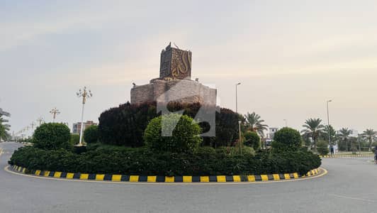 رائل آرچرڈ ملتان پبلک سکول روڈ,ملتان میں 10 مرلہ رہائشی پلاٹ 1.5 کروڑ میں برائے فروخت۔