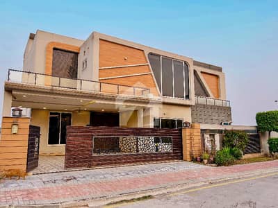 Investor Rate Designer House Near Masjid