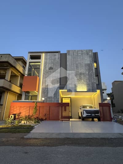 10 Marla House For Sale In D-17 Islamabad | 5 Bed | Corner | CDA