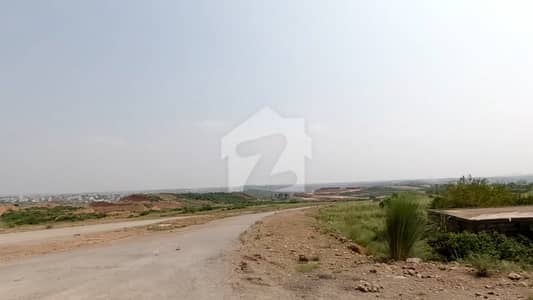 سی پندرہ اسلام آباد میں 1 کنال رہائشی پلاٹ 4.4 کروڑ میں برائے فروخت۔ سی پندرہ اسلام آباد میں 1 کنال رہائشی پلاٹ 4.4 کروڑ میں برائے فروخت۔