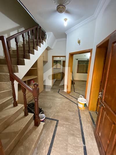 4.4 Lower Portion For Rent For Small Family