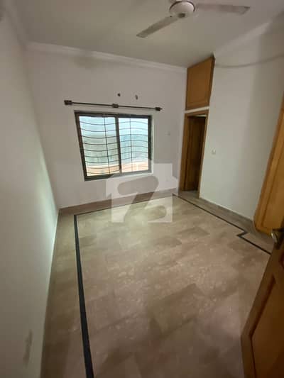 4.4 Lower Portion For Rent For Small Family