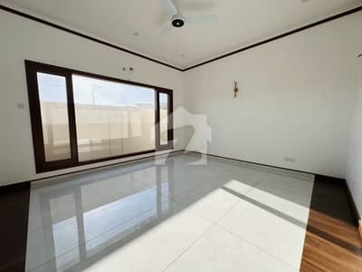 500 Yards Owner Built Bungalow For Sale