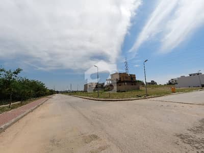 10 Marla Residential Plot Ideally Situated In Bahria Town Phase 8 - Block B 10 Marla Residential Plot Ideally Situated In Bahria Town Phase 8 - Block B