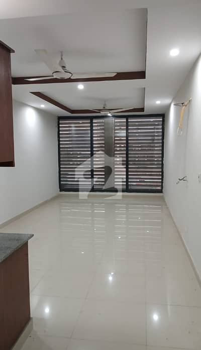 Studio Apartment Available For Sale