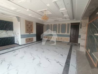 Prime Location 20 Marla House Situated In Wapda Town Phase 1 - Block E For sale