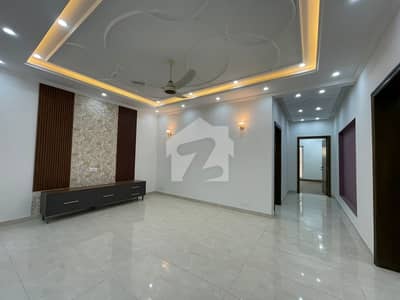 Prime Location Upper Portion For Rent In Paragon City