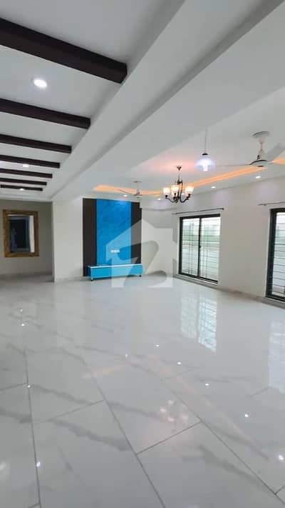 3 Bed Apartment Available For Sale in Askari 11 Lahore