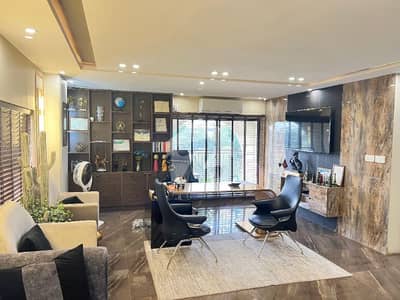 4000 Fully Furnished Office Available For Rent