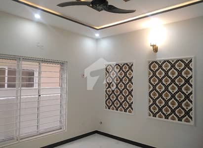 Ready To Buy A House 7 Marla In Bahria Town Phase 8