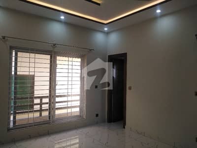 House For Rent In Rs. 130000 House For Rent In Rs. 130000