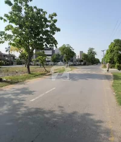 ڈی ایچ اے فیز 3 - بلاک ڈبلیو ڈی ایچ اے فیز 3,ڈی ایچ اے ڈیفینس,لاہور میں 1 کنال رہائشی پلاٹ 6.55 کروڑ میں برائے فروخت۔ ڈی ایچ اے فیز 3 - بلاک ڈبلیو ڈی ایچ اے فیز 3,ڈی ایچ اے ڈیفینس,لاہور میں 1 کنال رہائشی پلاٹ 6.55 کروڑ میں برائے فروخت۔