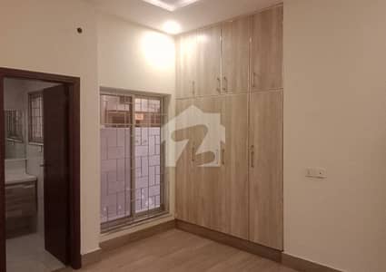 10 Marla Like Brand New House For Sale In Bahria Twon Lahore. 10 Marla Like Brand New House For Sale In Bahria Twon Lahore.