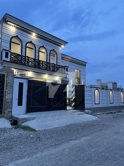 درمنگی ورسک روڈ,پشاور میں 5 کمروں کا 12 مرلہ مکان 3.4 کروڑ میں برائے فروخت۔