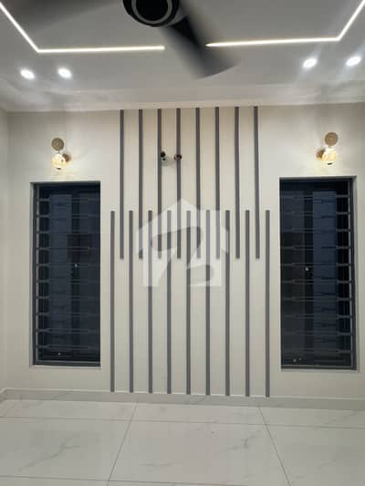 Beautiful House For Sale In Central Park Housing Society Lahore