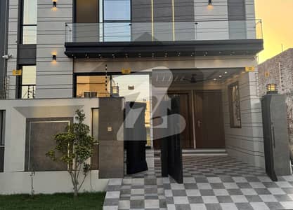 Beautiful House For Sale In Central Park Housing Society Lahore Beautiful House For Sale In Central Park Housing Society Lahore