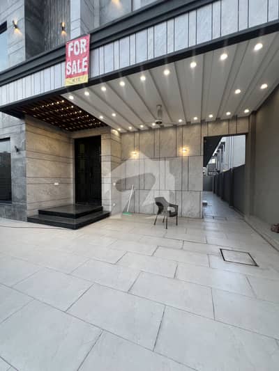 10 Marla Beautiful House For Sale In Central Park Housing Society Lahore 10 Marla Beautiful House For Sale In Central Park Housing Society Lahore