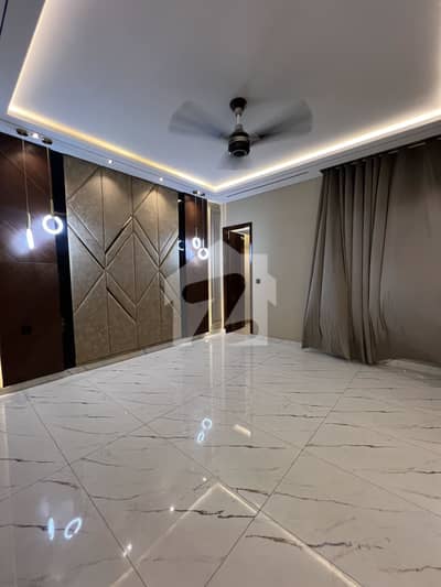10 Marla Beautiful House For Sale In Central Park Housing Society Lahore 10 Marla Beautiful House For Sale In Central Park Housing Society Lahore