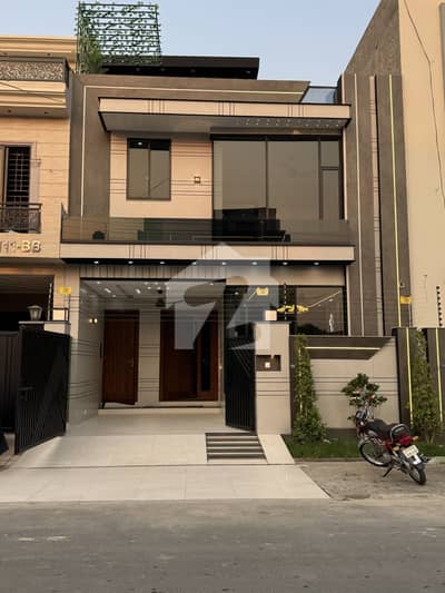5 Marla Beautiful House For Sale In Central Park Housing Society Lahore 5 Marla Beautiful House For Sale In Central Park Housing Society Lahore