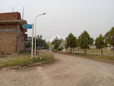 بحریہ ٹاؤن فیز 8 ۔ بلاک ایچ بحریہ ٹاؤن فیز 8,بحریہ ٹاؤن راولپنڈی,راولپنڈی میں 10 مرلہ رہائشی پلاٹ 1.1 کروڑ میں برائے فروخت۔