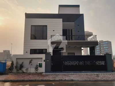 بحریہ ٹاؤن ۔ اوورسیز سی بحریہ ٹاؤن اوورسیز انکلیو,بحریہ ٹاؤن,لاہور میں 5 کمروں کا 10 مرلہ مکان 4.2 کروڑ میں برائے فروخت۔ بحریہ ٹاؤن ۔ اوورسیز سی بحریہ ٹاؤن اوورسیز انکلیو,بحریہ ٹاؤن,لاہور میں 5 کمروں کا 10 مرلہ مکان 4.2 کروڑ میں برائے فروخت۔
