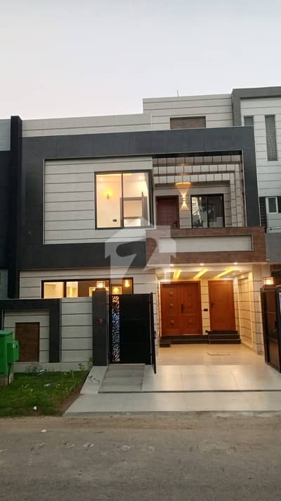 Brand New 5 Marla House in Gardenia Block Bahria Town