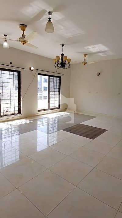 10 Marla 3 Bed Apartment Available For Rent in Askari 11 Lahore