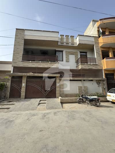 240 Sq Yd Used Bungalow For Sale Saadi Town