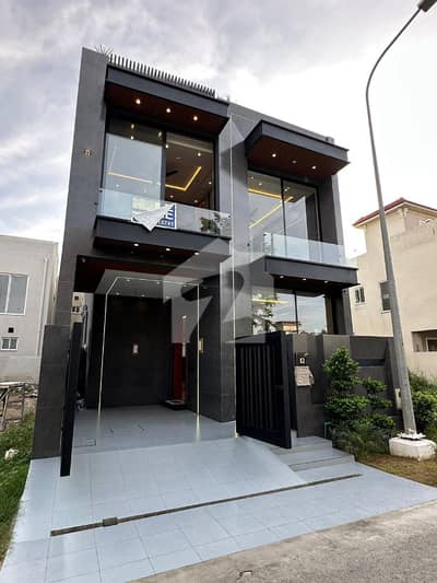 5 MARLA BRAND NEW LUXRY HOUSE AVAILABLE FOR SALE IN DHA PHS 9 TOWN HOT LOCATION NEAR TO COMMERCIAL 5 MARLA BRAND NEW LUXRY HOUSE AVAILABLE FOR SALE IN DHA PHS 9 TOWN HOT LOCATION NEAR TO COMMERCIAL