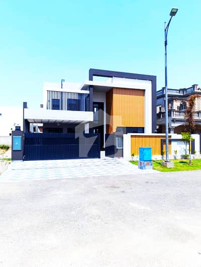 1 Kanal Modern House Available For Sale In DHA Phase 7 Block-Z