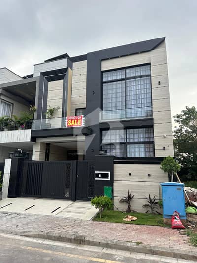 5 MARLA HOUSE IN BAHRIA TOWN 5 MARLA HOUSE IN BAHRIA TOWN