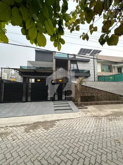 1-Kanal brand most luxurious house for sale (0321-4680642) 1-Kanal brand most luxurious house for sale (0321-4680642)