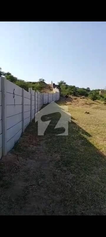 مارگلہ آرچرڈ اسلام آباد میں 1 کنال رہائشی پلاٹ 3.1 کروڑ میں برائے فروخت۔